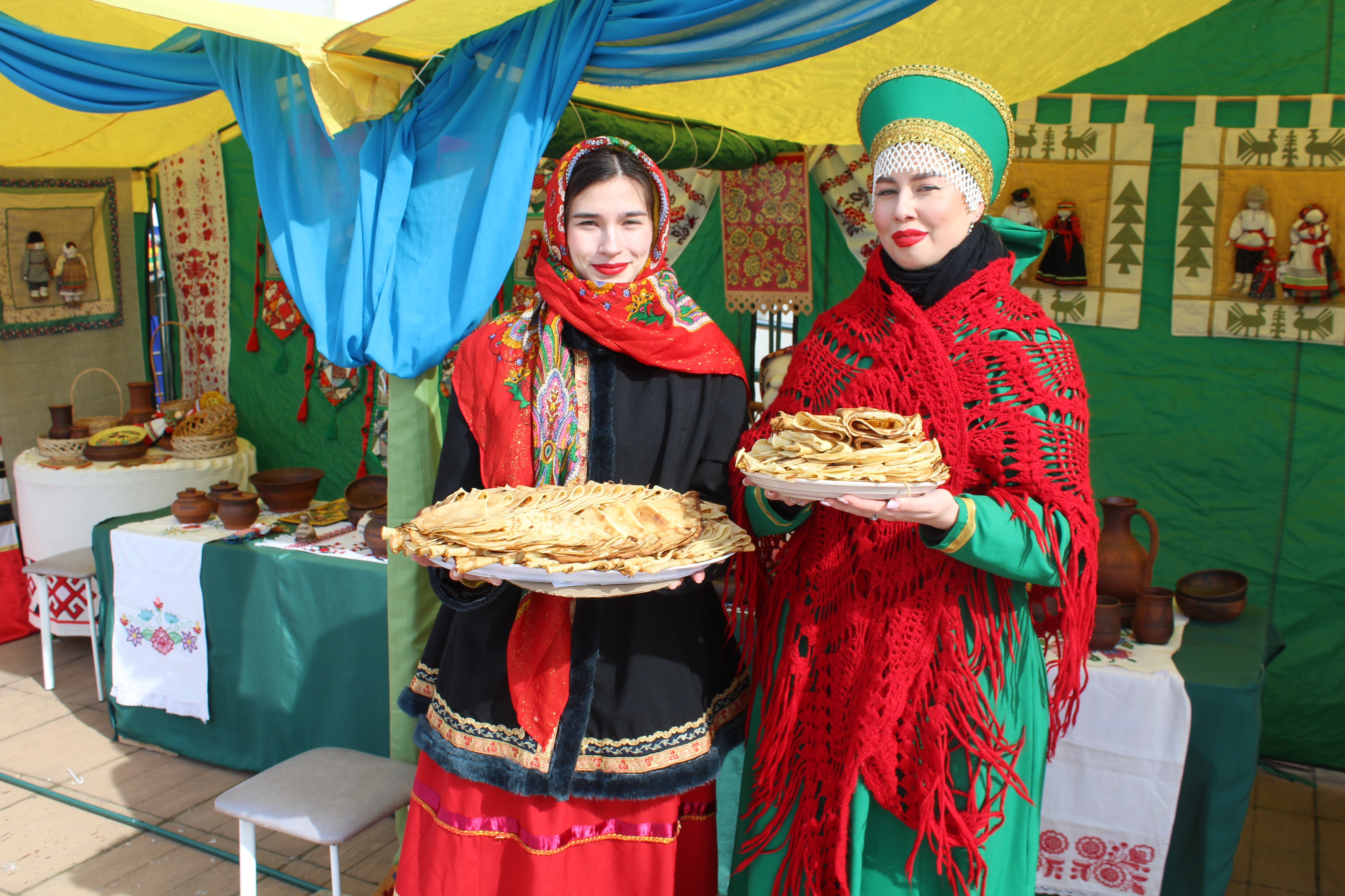 Дорогие жители и гости нашего города! Приглашаем на фермерскую ярмарку!.