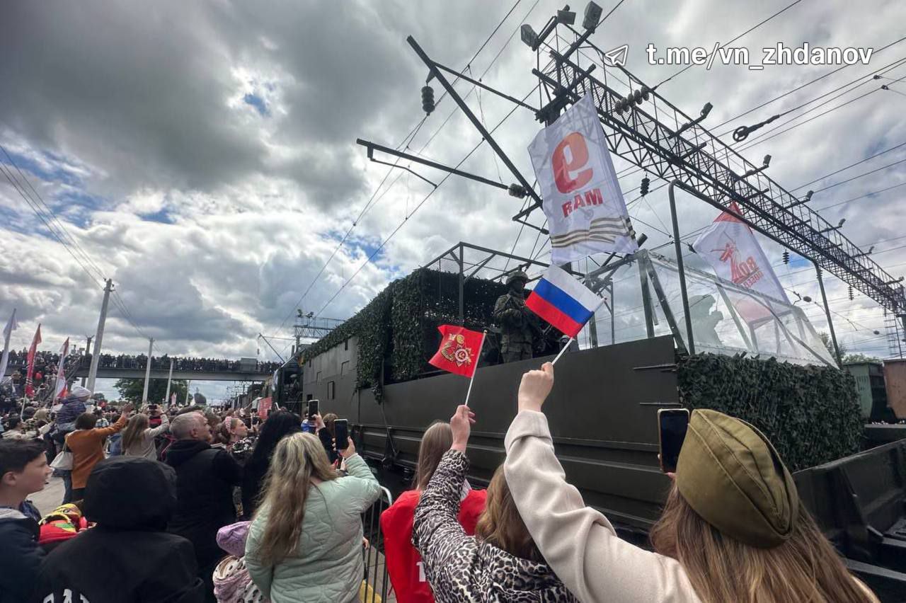 В Старом Осколе сделал остановку Поезд Победы.