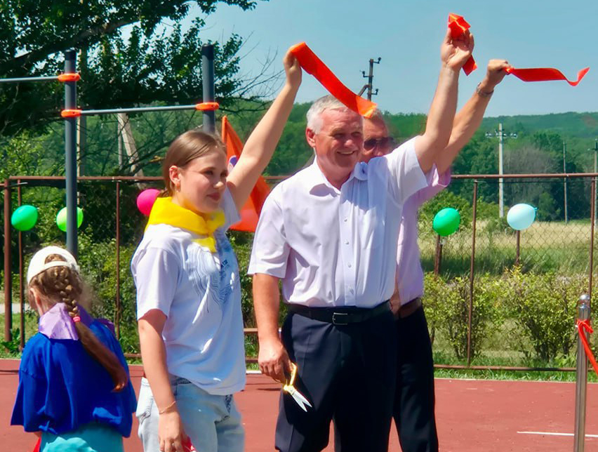 В «Лесной поляне» открылась современная спортивная площадка ГТО!.