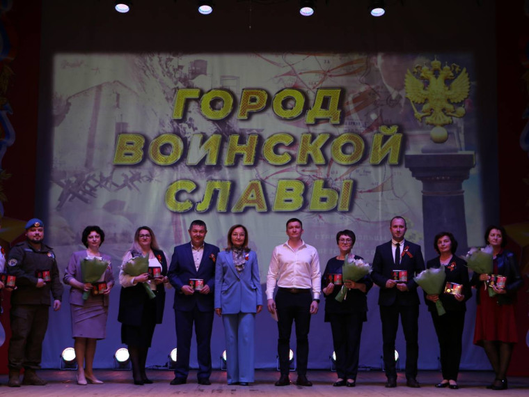 Старый Оскол 12 лет носит звание «Город воинской славы». Старый Оскол 12 лет носит звание «Город воинской славы».