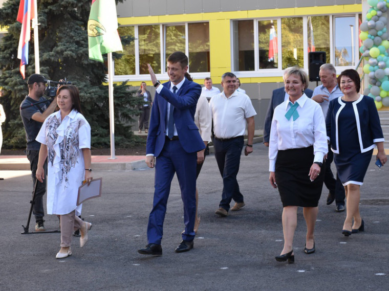 1 сентября во всех школах Старого Оскола прозвенел первый звонок.