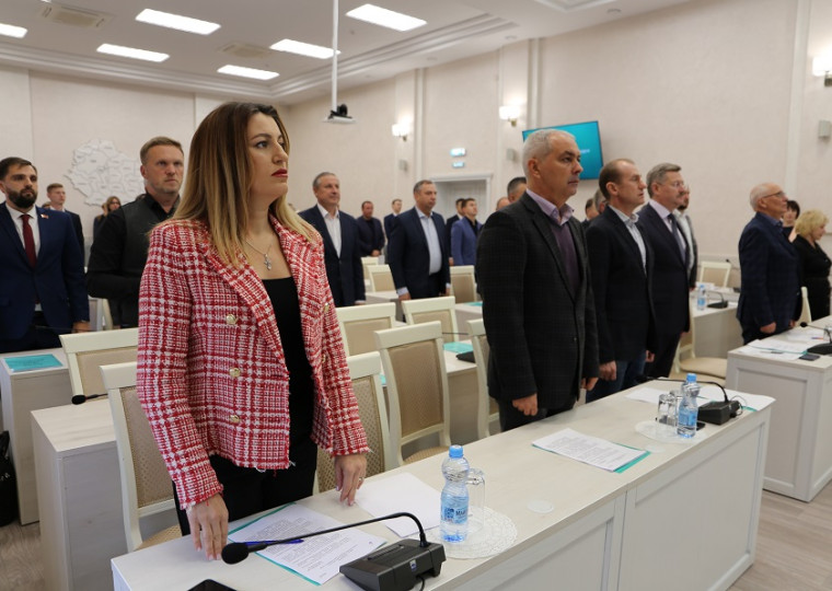 Состоялось первое заседание Совета депутатов Старооскольского городского округа четвертого созыва.