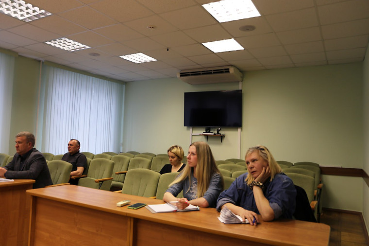 В администрации Старооскольского горокруга состоялась встреча с волонтёрами зоозащитных организаций.