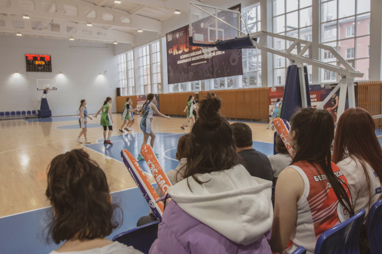 В Старом Осколе прошёл финал регионального этапа школьной баскетбольной лиги «КЭС – Баскет».
